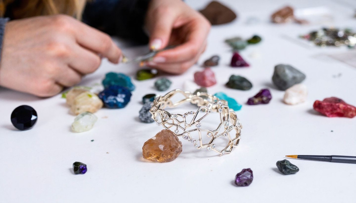 Guide ultime pour choisir les meilleurs matériaux pour vos bijoux sur mesure
